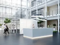 Raumlösung Spaces ermöglicht flexible Raum-in-Raum-Konzepte für Besprechungen, Rückzugsorte und moderne Arbeitswelten