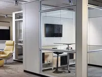 Uniska Spaces schafft einen akustisch abgeschirmten Beratungsraum für vertrauliche Gespräche, Meetings und konzentrierte Zusammenarbeit
