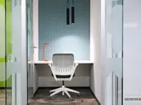 Akustik-Wandpaneel an einem Einzelarbeitsplatz im Office LAB Baslerpark in Zürich